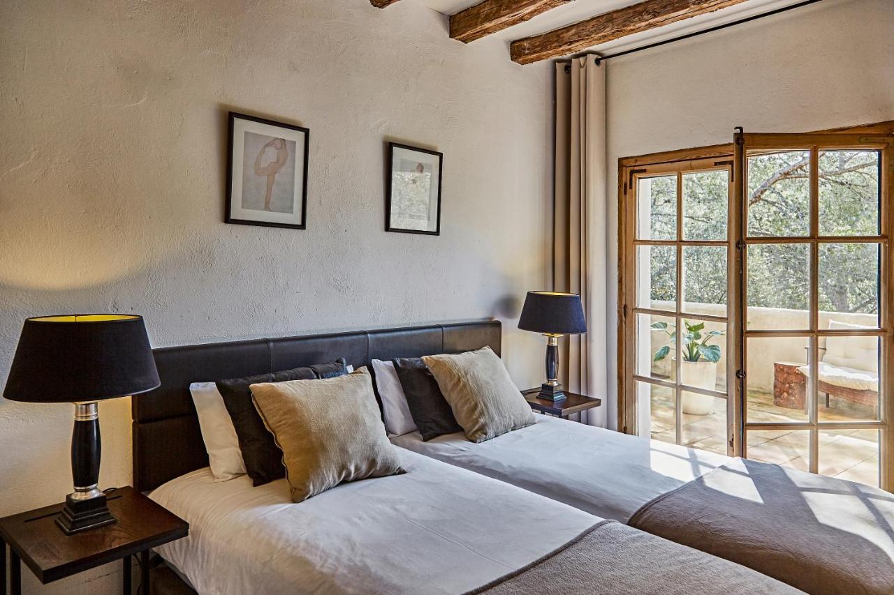 Sitges Hill Retreats-Masia Nur 22 Bedrooms Divided Over 9 Houses For Max 44 Guests Canyelles  Exterior photo