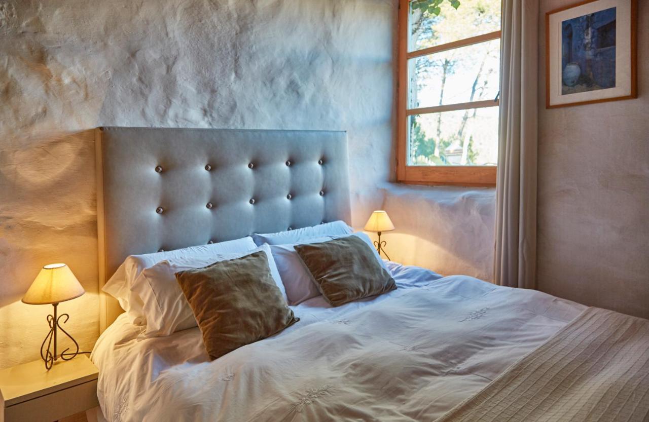 Sitges Hill Retreats-Masia Nur 22 Bedrooms Divided Over 9 Houses For Max 44 Guests Canyelles  Exterior photo