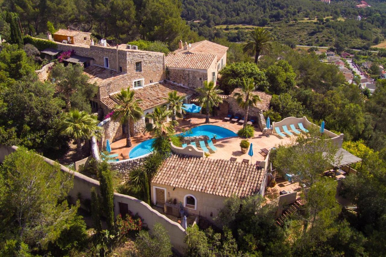 Sitges Hill Retreats-Masia Nur 22 Bedrooms Divided Over 9 Houses For Max 44 Guests Canyelles  Exterior photo